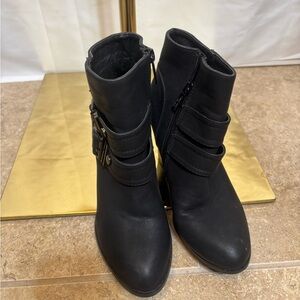 Black Buckle Strap Ankle Boots Block Heel Moto Booties Women’s 6